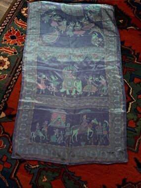 Vintage 100% Silk Periwinkle Classic Mughal Motif with Paisley Accents